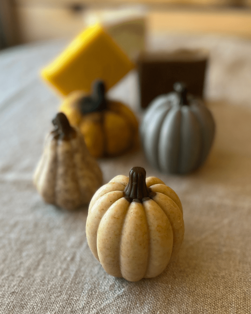 Savons artisanaux : quand l’automne inspire la savonnerie