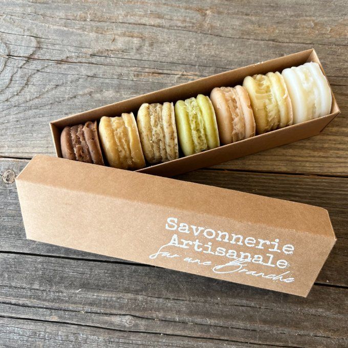 Coffret cadeau 7 macarons-savons