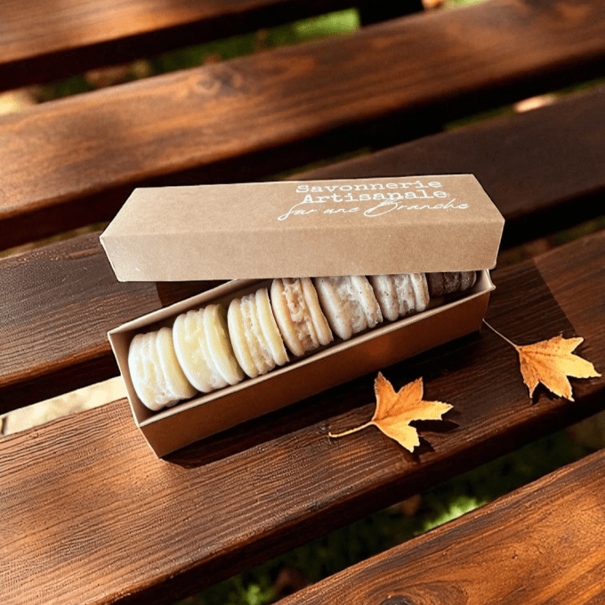 Coffret cadeau 7 macarons-savons